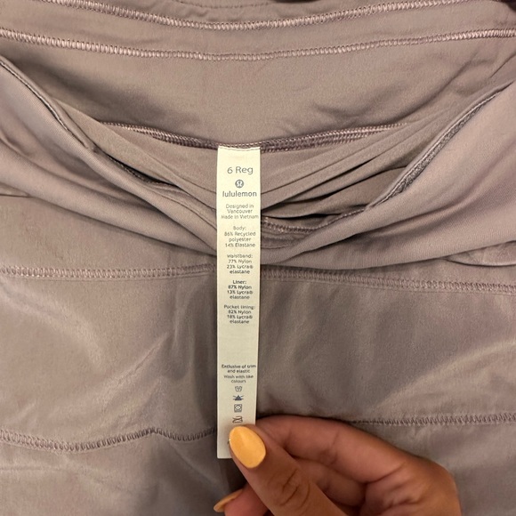 Lululemon skirt! - Picture 3 of 3